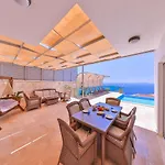 Villa Troya Peninsula *