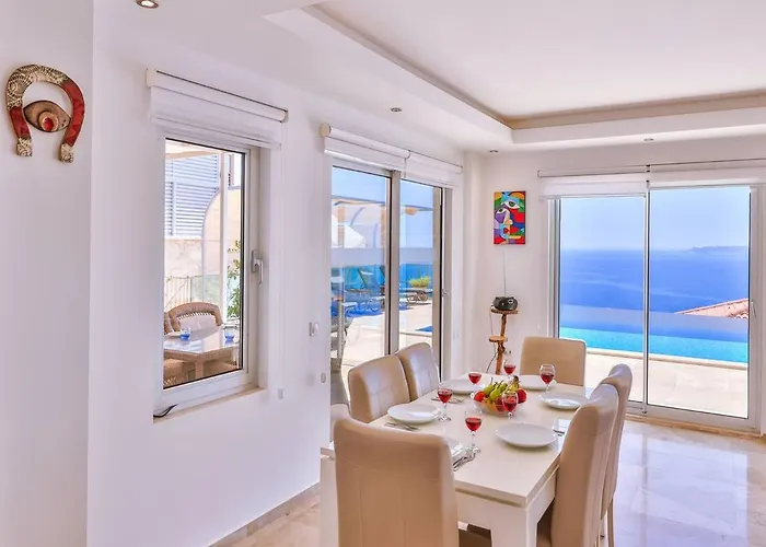 Troya Peninsula Villa